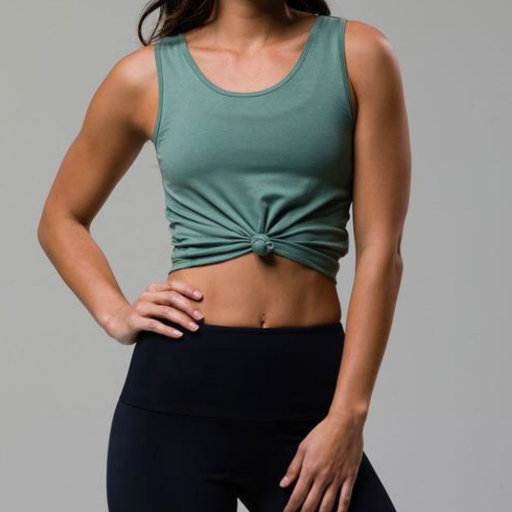 Cropped Knot Women's Athletic Tank